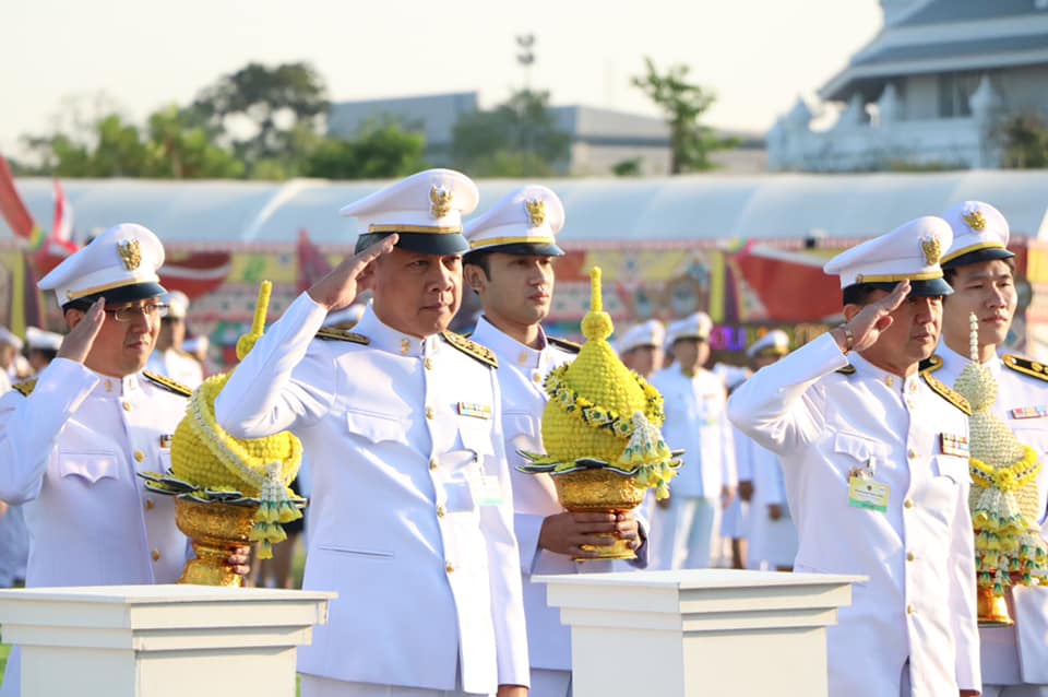 พิธีวางพานพุ่มและถวายบังคม เนื่องในโอกาสวันคล้ายวันเฉลิมพระชนมพรรษาพระบาทสมเด็จพระปรมินทรมหาภูมิพลอดุลยเดช บรมนาถบพิตร วันชาติและวันพ่อแห่งชาติ ประจำปี 2562