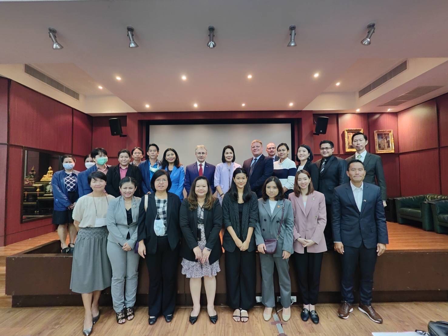 สศอ. หารือกับคณะผู้แทนสภาธุรกิจสหภาพยุโรป-อาเซียน (EU-ABC Business Council: EU-ABC)