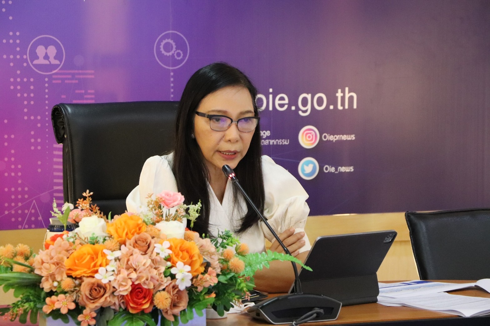 สศอ. ร่วมประชุมกับคณะกรรมาธิการการพาณิชย์และการอุตสาหกรรม วุฒิสภา และคณะกรรมาธิการการเศรษฐกิจ การเงิน และการคลัง วุฒิสภา