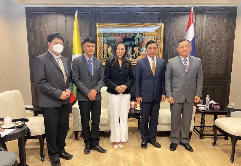 ผู้อำนวยการสำนักงานเศรษฐกิจอุตสาหกรรมและคณะ เข้าพบหารือเอกอัครราชทูตสาธารณรัฐแห่งสหภาพเมียนมาประจำประเทศไทย