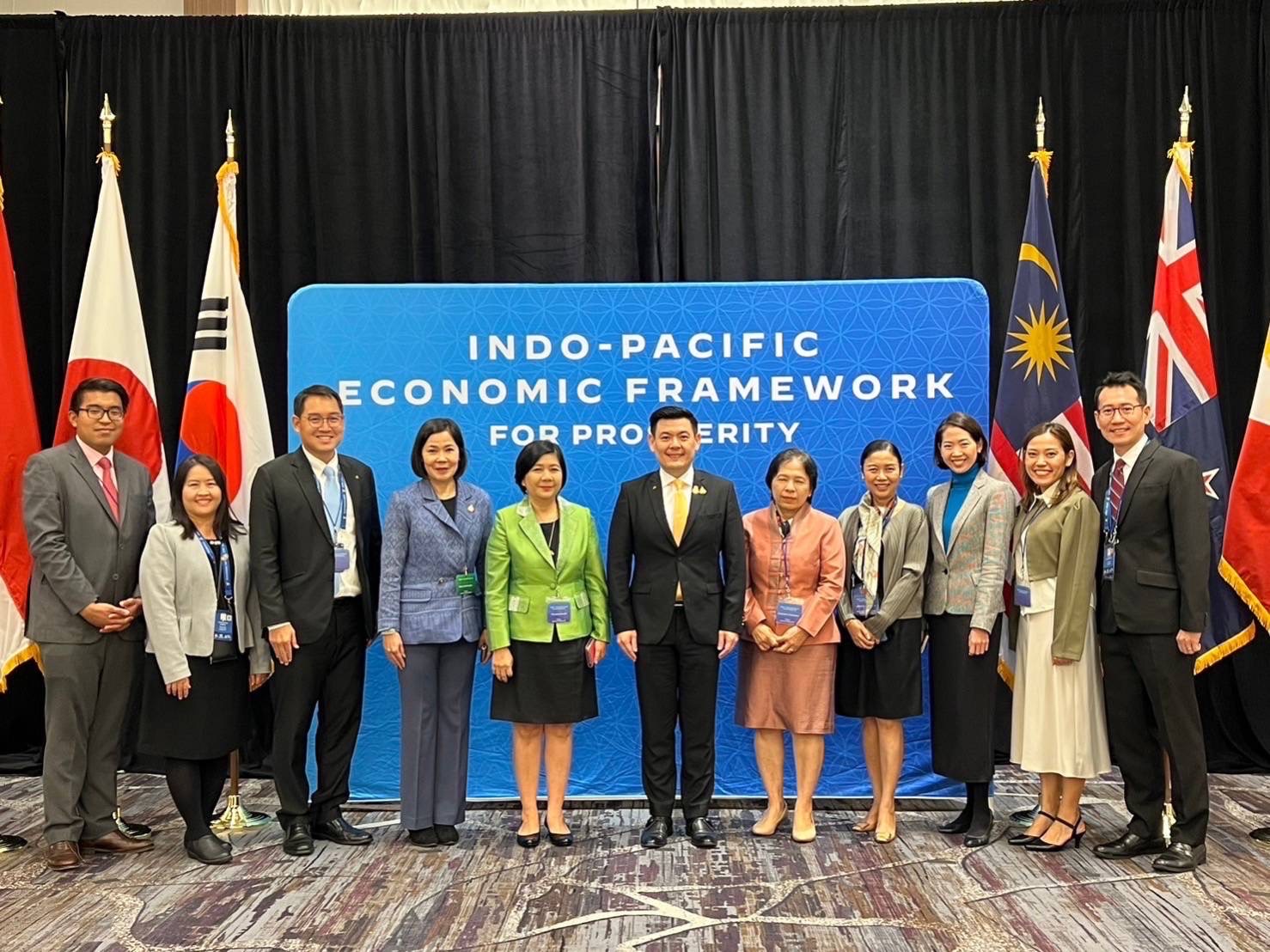 สศอ. ร่วมพิธีลงนามความตกลงกรอบความร่วมมือทางเศรษฐกิจอินโด-แปซิฟิก เพื่อความเจริญรุ่งเรืองว่าด้วยความเข้มแข็งของห่วงโซ่อุปทาน (Indo-Pacific Economic Framework for Prosperity Agreement Relating to Suppl