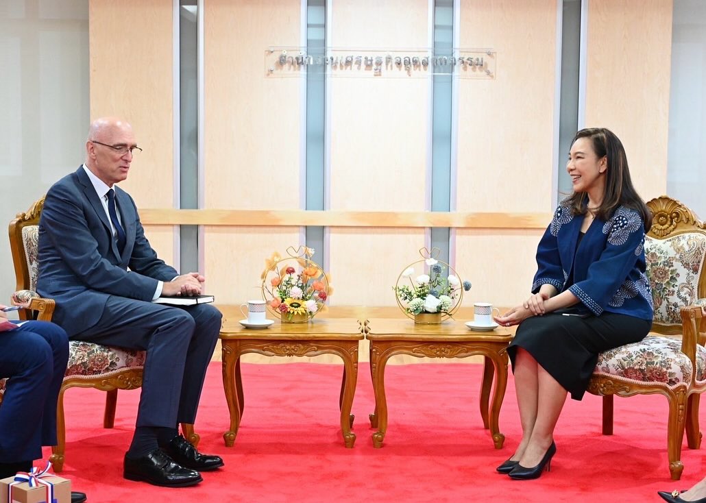 สศอ. ให้การต้อนรับเอกอัครราชทูตเนเธอร์แลนด์ประจำประเทศไทย กระชับความร่วมมือด้านอุตสาหกรรมแห่งอนาคต วางเป้าหมายนำร่องสาขาอิเล็กทรอนิกส์อัจฉริยะ