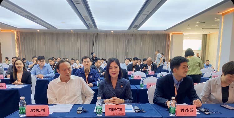 สศอ. เข้าร่วมการประชุมสุดยอดความร่วมมือระหว่างประเทศ อุตสาหกรรมเครื่องจักรจีน-ไทย พร้อมแลกเปลี่ยนนโยบายเศรษฐกิจอุตสาหกรรมของไทยอาเซียน - จีน ณ กรุงปักกิ่ง สาธารณรัฐประชาชนจีน