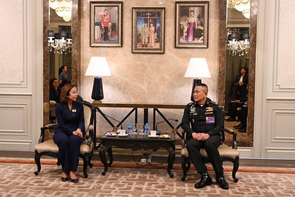 รมว.พิมพ์ภัทรา นำคณะผู้บริหารกระทรวงอุตสาหกรรม เข้าพบ พล.อ.เจริญชัย หินเธาว์ ผู้บัญชาการทหารบก เพื่อหารือถึงแนวทางการดําเนินงานเพื่อขับเคลื่อนอุตสาหกรรมฮาลาล การพัฒนาแนวทางการฝึกอาชีพให้แก่ทหารกองประจ