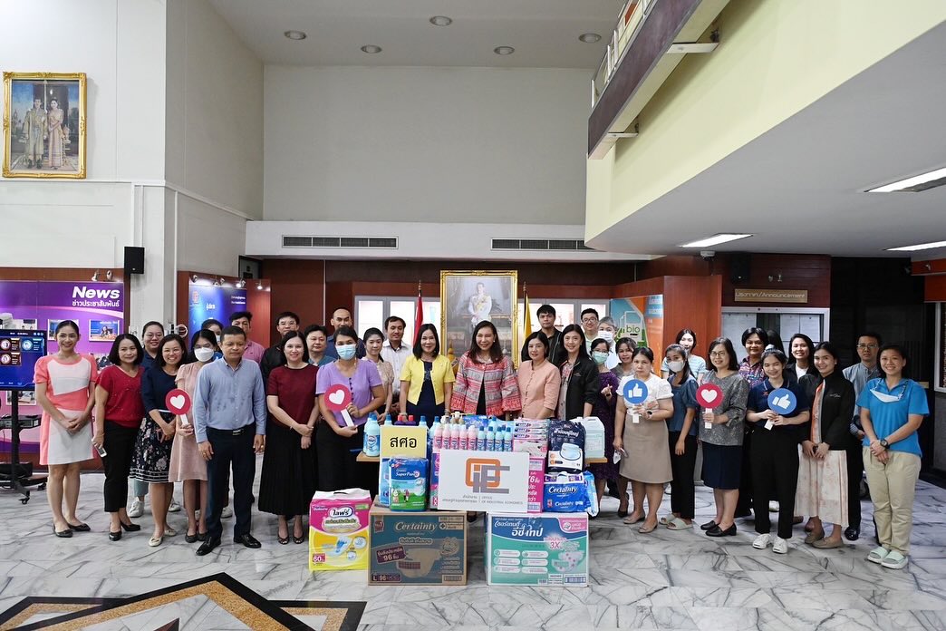 OIE Executives and Officials Donate Essential Goods for the Elderly in Need to Further Deliver to the Elderly Welfare Development Center in Buriram Province