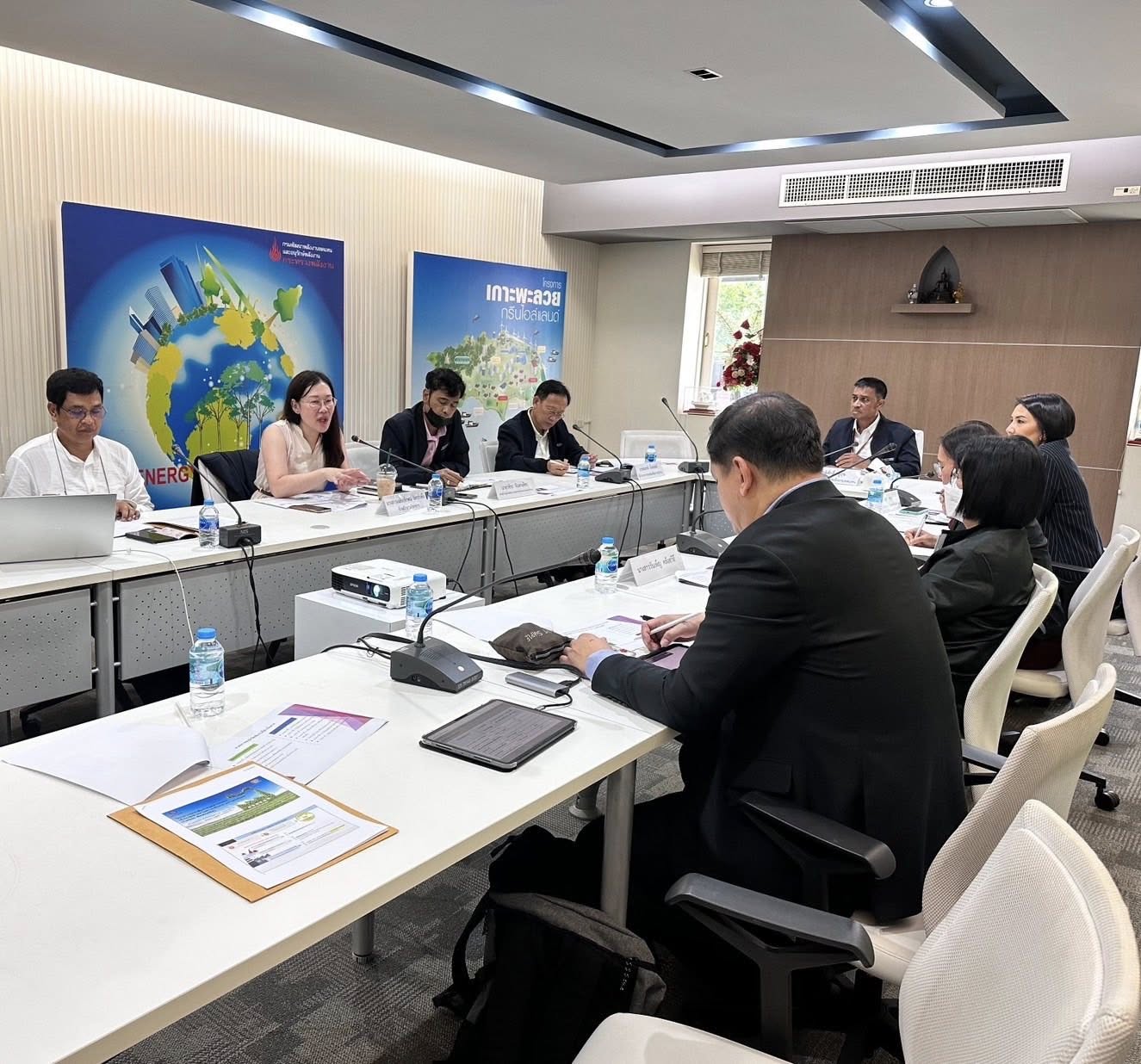 ผอ.นิอร และคณะ ได้เข้าร่วมประชุมหารือกับ พพ. ในประเด็นการใช้พลังงานในภาคอุตสาหกรรม 