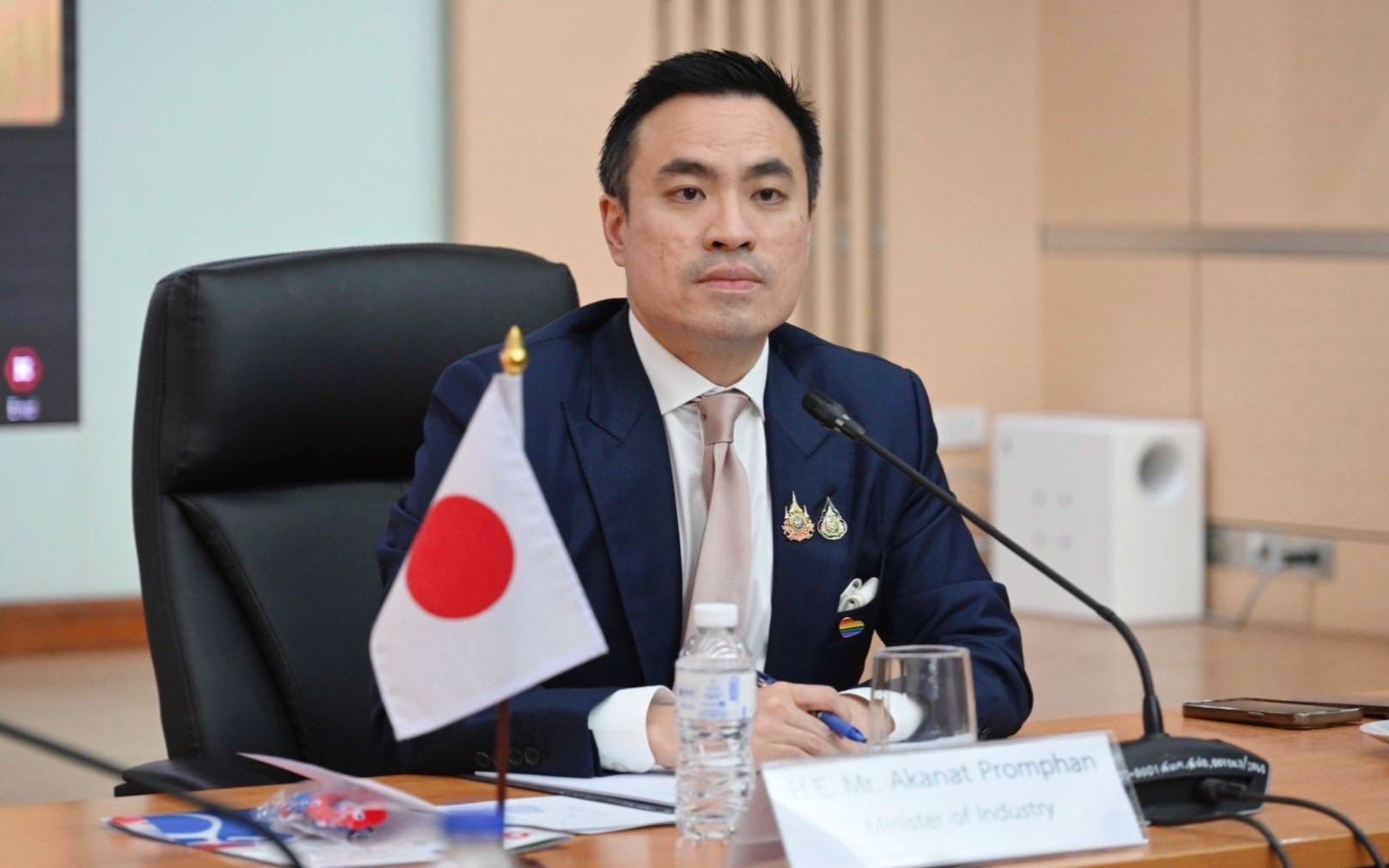 รัฐมนตรีว่าการกระทรวงอุตสาหกรรม ประชุมหารือร่วมกับ รัฐมนตรีช่วยว่าการกระทรวงสิ่งแวดล้อมของญี่ปุ่น รับฟังความคิดเห็นต่อแนวทางการจัดการกากอุตสาหกรรม
