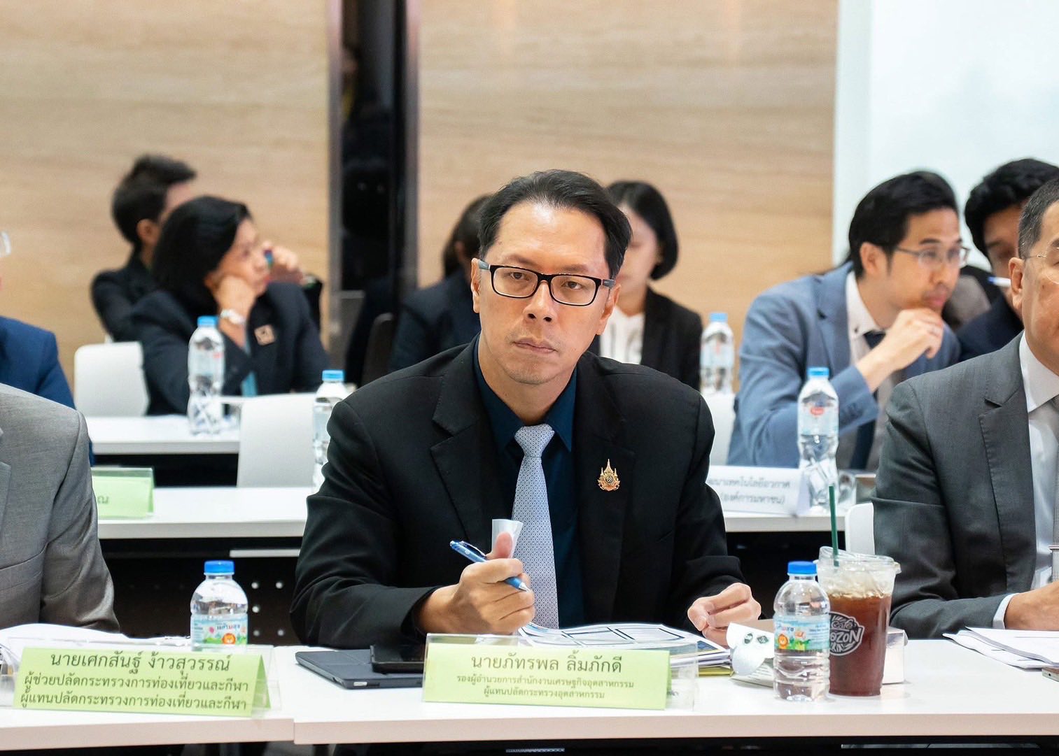 รศอ.ภัทรพล เข้าร่วมการประชุมคณะอนุกรรมการกลั่นกรองโครงการกระตุ้นเศรษฐกิจ ครั้งที่ 8/2568