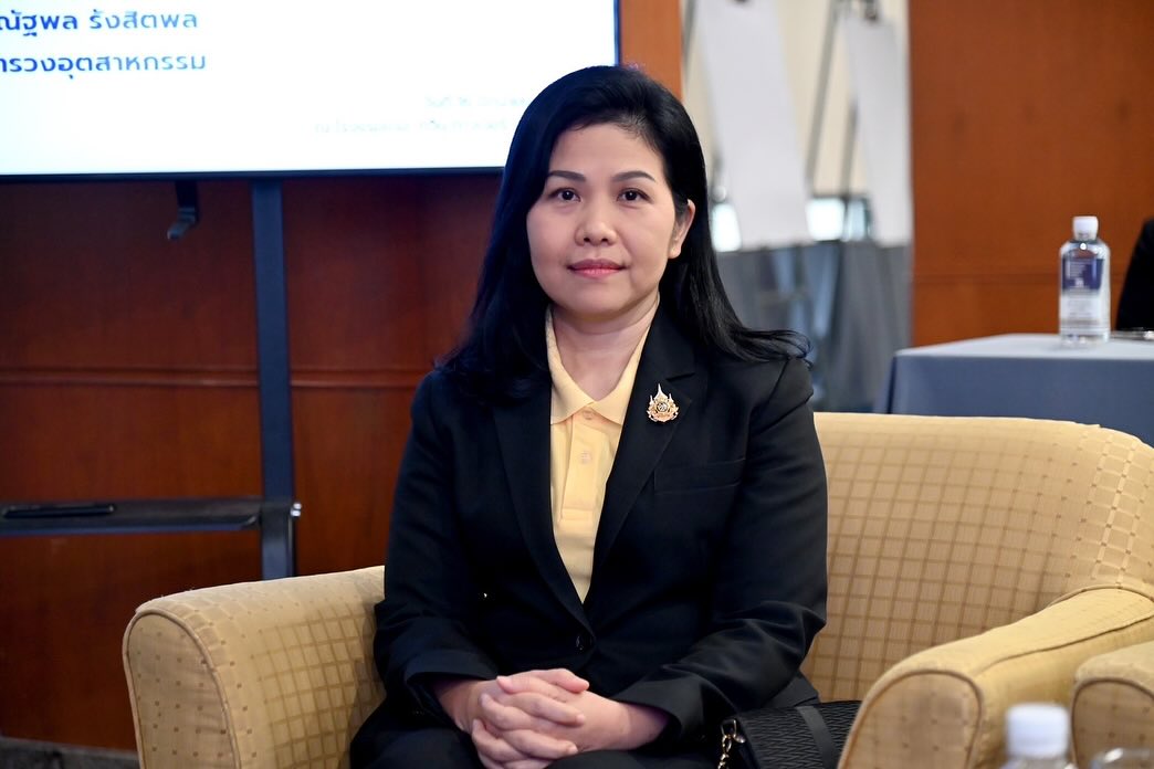 รศอ.ณิรดา ร่วมเป็นวิทยากรบรรยายในหัวข้อ “ภาพรวมของการพัฒนาอุตสาหกรรม” และ “การจัดการข้อมูลด้านเศรษฐกิจอุตสาหกรรมเพื่อการวางแผนและการบริหารยุทธศาสตร์ตามนโยบายของ อก."