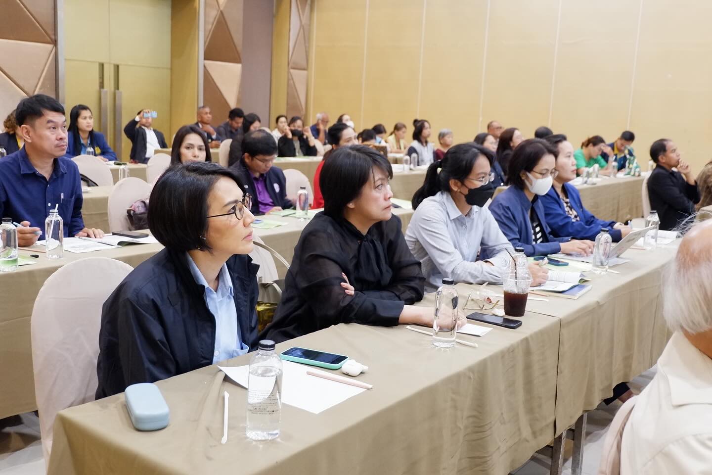สศอ. จัดประชุมกลุ่มย่อย ภายใต้โครงการจัดทำแผนพัฒนาอุตสาหกรรมเพื่อสร้างมูลค่าเพิ่มจากการพัฒนาแลนด์บริดจ์ในพื้นที่ระเบียงเศรษฐกิจพิเศษภาคใต้ (Southern Economic Corridor: SEC)
