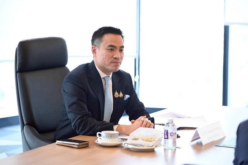 รัฐมนตรีว่าการกระทรวงอุตสาหกรรมให้การต้อนรับ ประธานองค์การส่งเสริมการค้าต่างประเทศของญี่ปุ่น (JETRO Bangkok) และคณะกรรมการบริหารของหอการค้าญี่ปุ่น-กรุงเทพฯ (JCC)