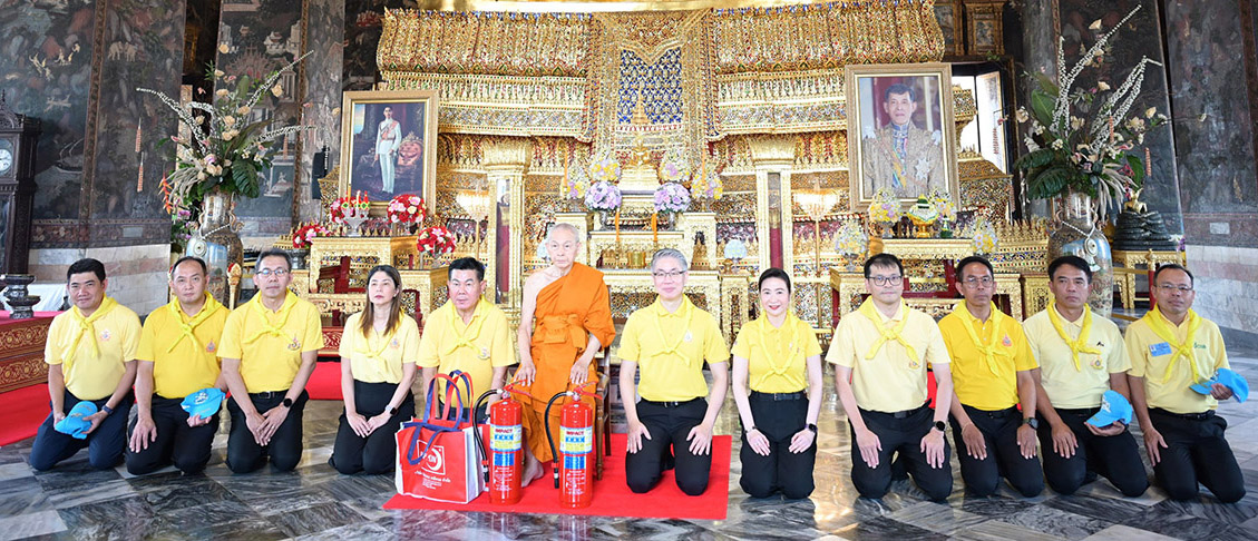 สศอ. ร่วมกิจกรรมจิตอาสาพัฒนาวัดสุทัศน์ฯ เฉลิมพระเกียรติฯ ครบรอบ100 ปี รัชกาลที่ 8