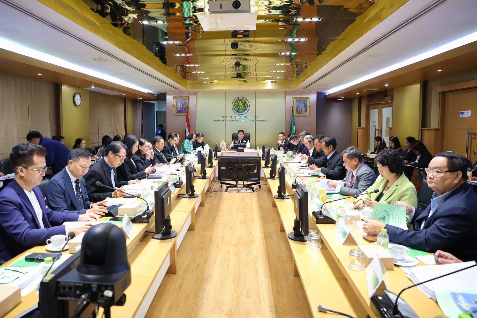 สศอ. เข้าร่วมการประชุมคณะกรรมการกองทุนฟื้นฟูและพัฒนาเกษตรกร (กฟก.) ครั้งที่ 5/2568