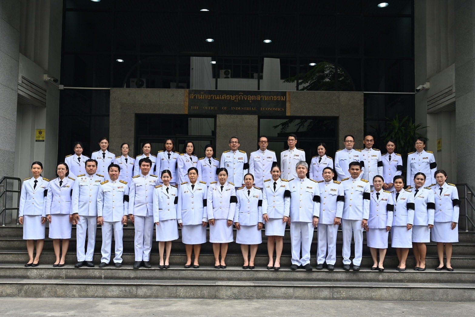 กระทรวงอุตสาหกรรมจัดพิธีบำเพ็ญกุศลปัณรสมวาร 15 วัน เพื่ออุทิศถวายเป็นพระราชกุศลแด่สมเด็จพระนางเจ้าสิริกิติ์ พระบรมราชินีนาถ พระบรมราชชนนีพันปีหลวง พระผู้เสด็จสู่สวรรคาลัย