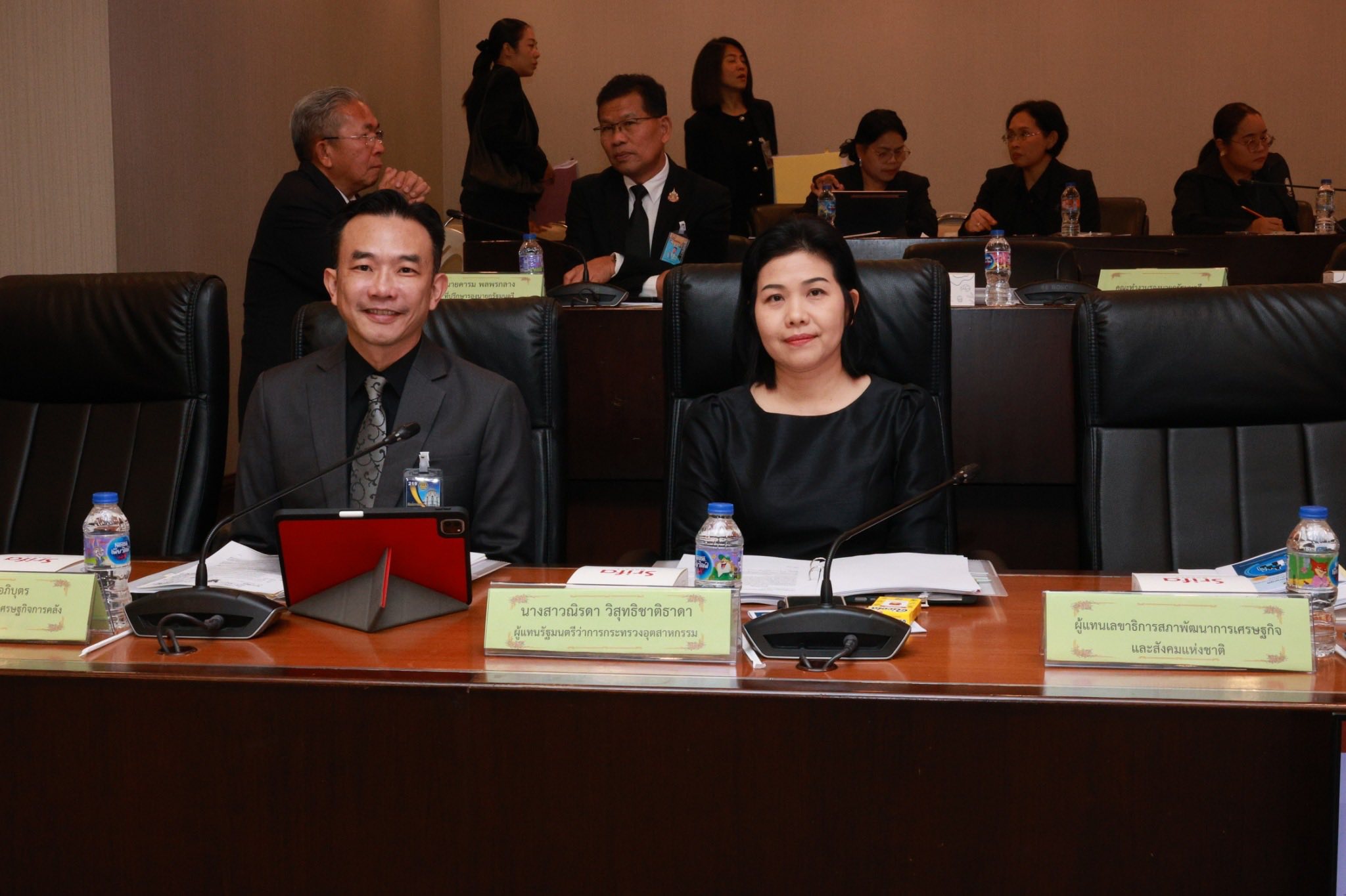 สศอ. เข้าร่วมการประชุมคณะกรรมการนโยบายเครื่องดื่มแอลกอฮอล์แห่งชาติ ครั้งที่ 2/2568 