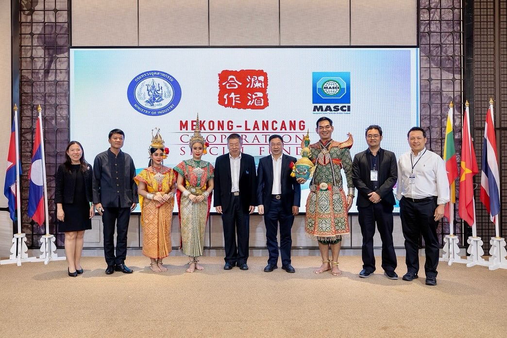 สศอ. เข้าร่วมงานเลี้ยงรับรองอาหารค่ำ (Welcome Dinner) การฝึกอบรมเชิงปฏิบัติการนานาชาติ การยกระดับวัสดุที่ยั่งยืนในอุตสาหกรรมสิ่งทอในกลุ่มประเทศ CLMVT ภายใต้กองทุนพิเศษแม่โขง-ล้านช้าง สาธารณรัฐประชาชนจ