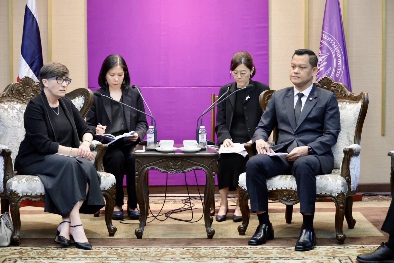 รัฐมนตรีว่าการกระทรวงอุตสาหกรรมให้การต้อนรับเอกอัครราชทูตออสเตรเลียประจำประเทศไทย กระชับความร่วมมือการพัฒนาเศรษฐกิจอุตสาหกรรมไทย–ออสเตรเลีย