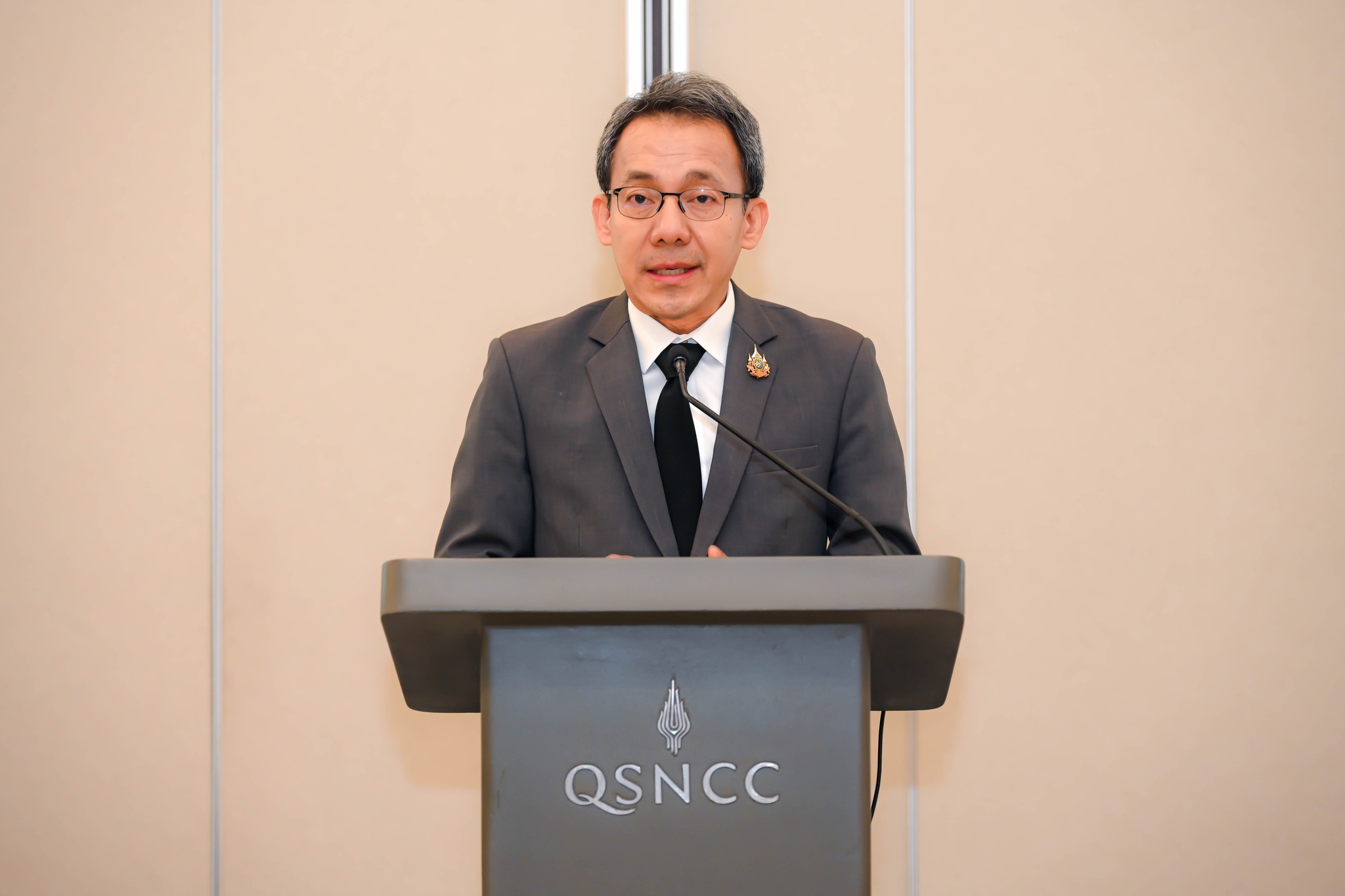 สศอ. ร่วมกับสถาบันยานยนต์ ระดมความเห็น “พลิกโฉมอุตสาหกรรมยานยนต์ไทย สู่การเดินทางคาร์บอนต่ำ” ในงาน OIE Forum ครั้งที่ 17