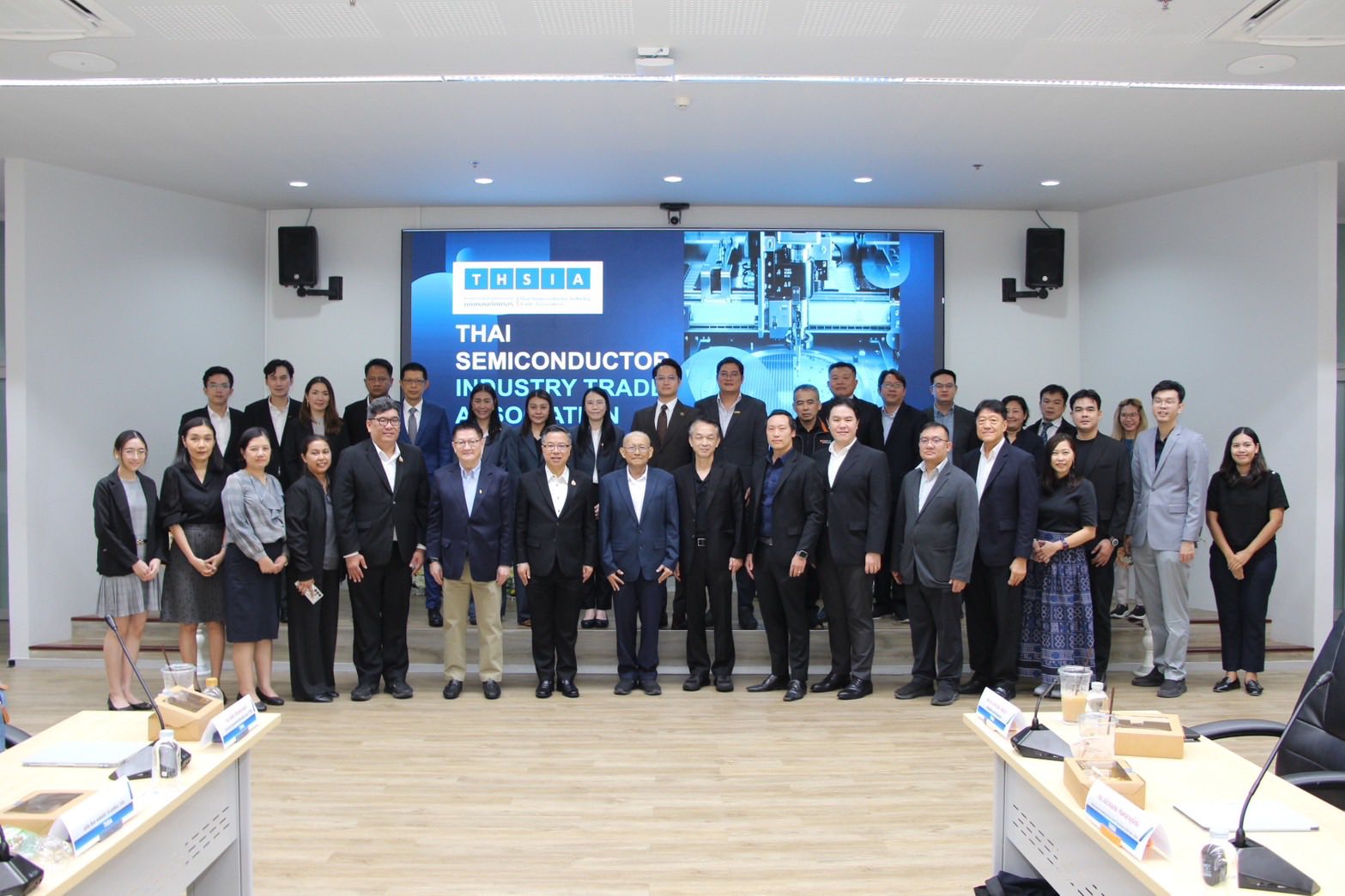 สศอ. ร่วมหารือผลักดันอุตสาหกรรมเซมิคอนดักเตอร์ของไทย