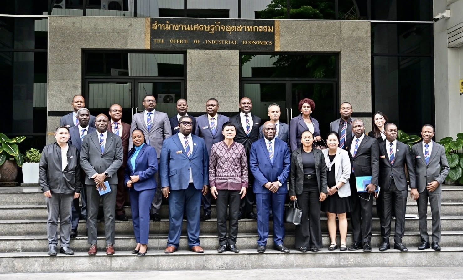 กระทรวงอุตสาหกรรมให้การต้อนรับ วิทยาลัยป้องกันประเทศไนจีเรีย (National Defense College of Nigeria: NDC)  นำเสนอยุทธศาสตร์และนโยบายการพัฒนาอุตสาหกรรม มุ่งแสวงหาโอกาสความร่วมมือด้านเศรษฐกิจอุตสาหกรรม เช