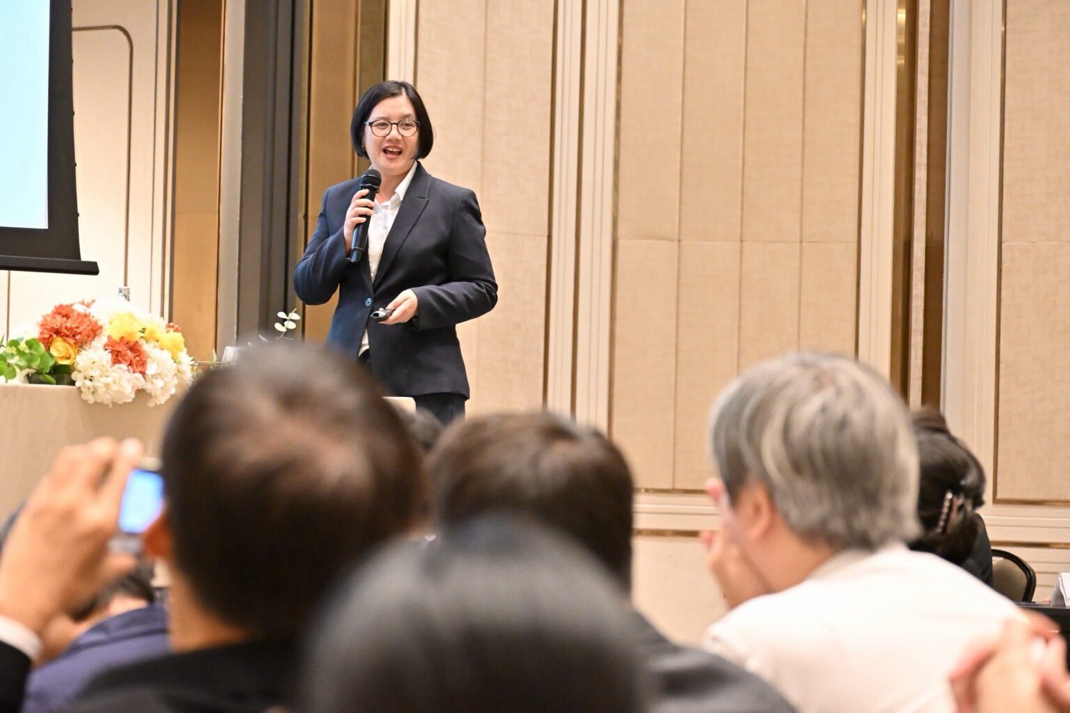 สศอ. ร่วมเสวนาในการประชุมระดมสมอง ครั้งที่ 1 “ยุทธศาสตร์อะลูมิเนียมไทย : จากสินค้าพื้นฐานสู่ห่วงโซ่มูลค่าสูง (Green & High-Value) ของ MTEC