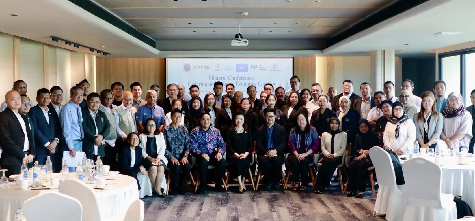 สศอ. ร่วมมือ World Bank ขับเคลื่อนความร่วมมือเศรษฐกิจฮาลาล ไทย - มาเลเซีย ในการประชุม Bilateral Conference "Fostering an Inclusive Economic Corridor Between Southern Thailand and Northern Peninsular M
