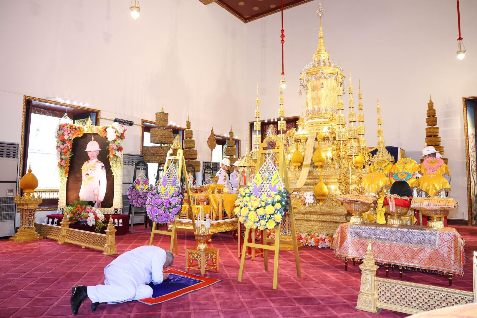 สำนักงานเศรษฐกิจอุตสาหกรรม ร่วมผลัดเวรเฝ้าฯ ในพระพิธีธรรมสวดพระอภิธรรมพระศพ สมเด็จพระเจ้าลูกเธอ เจ้าฟ้าพัชรกิติยาภาฯ