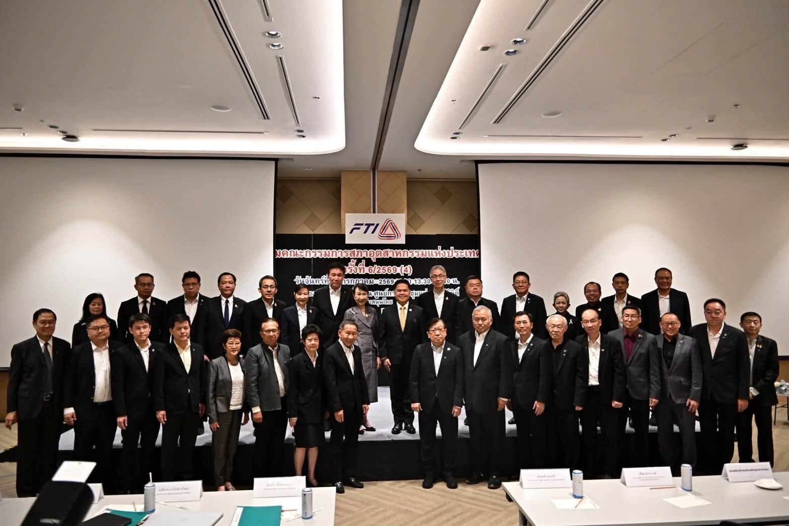 “วราวุธ” กางโรดแมปปฏิรูปอุตสาหกรรมไทย ฝ่า Perfect Storm ชู Green-Tech Economy สร้างเครื่องยนต์เศรษฐกิจใหม่ ดันไทยขึ้นแท่นฐานผลิตเทคโนโลยีโลก