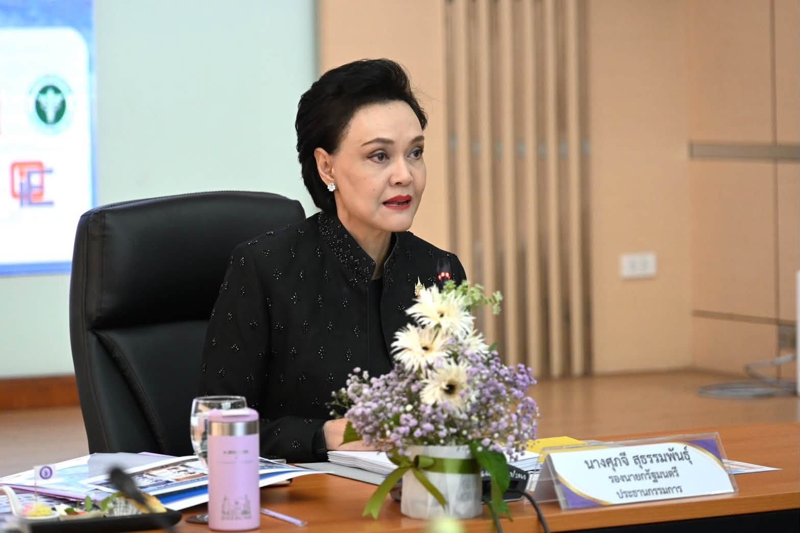 สศอ. จัดประชุม กอช. รองนายกฯ “ศุภจี” เป็นประธาน ไฟเขียว 2 กรอบสำคัญ หนุนอุตสาหกรรมใช้สินค้าไทย เดินหน้ายานยนต์ Biofuel เน้นย้ำนโยบายรัฐบาล มุ่งเน้น “การผลิต การค้า และการบริการ” ผลักดันให้เกิดผลเป็นรู