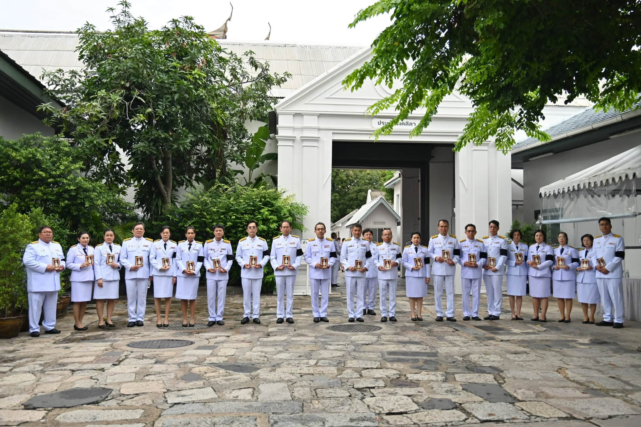 สศอ. ร่วมผลัดเวรเฝ้าฯ ในพระพิธีธรรมสวดพระอภิธรรมพระศพ สมเด็จพระเจ้าลูกเธอ เจ้าฟ้าพัชรกิติยาภาฯ