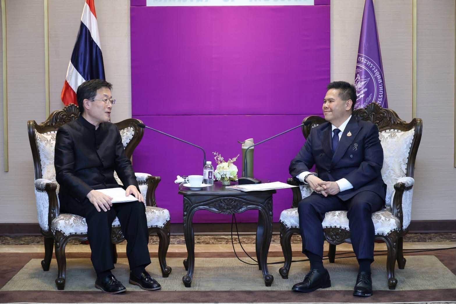 รัฐมนตรีว่าการกระทรวงอุตสาหกรรม ให้การต้อนรับผู้แทนองค์การพัฒนาอุตสาหกรรมแห่งสหประชาชาติ (UNIDO) ประจําประเทศไทย  ขับเคลื่อนความร่วมมือการพัฒนาอุตสาหกรรมสีเขียวฯ