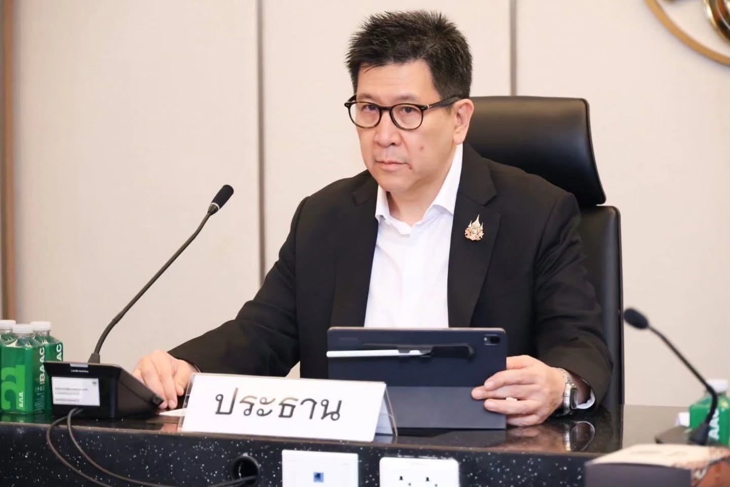 “เอกนิติ” เรียกประชุมบอร์ด EV นัดแรก “วราวุธ”  ร่วม เร่งเครื่องยานยนต์ไทยสู่ฐานผลิตแห่งอนาคต ดัน Local Content–ลงทุน–ส่งออก พร้อมปรับมาตรการ EV3/EV3.5 รับการเปลี่ยนผ่าน